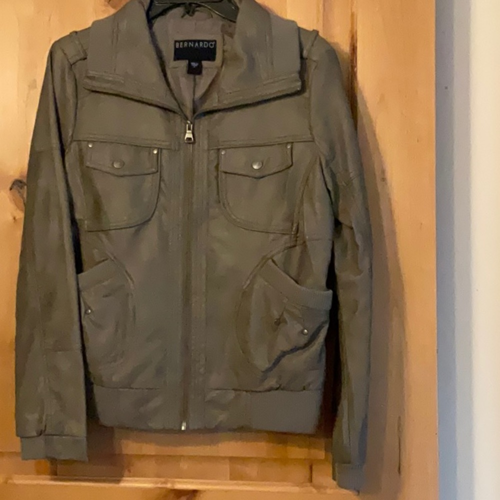 Bernardo ladies faux leather jacket excellent condition size medium